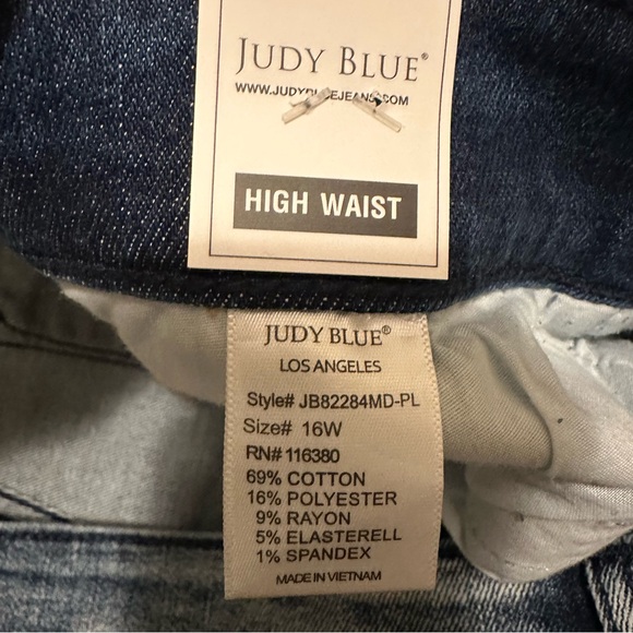 Judy Blue Mary Lou Vintage Hi-Rise Stretch Destroyed Boyfriend Jeans Size 16W - Picture 7 of 7